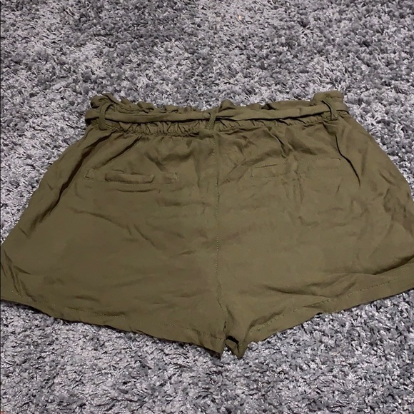 short - Picture 2 of 2